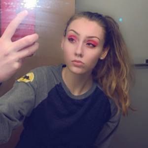 Meet your Posher, Brooke